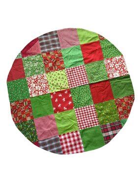 Handmade Quilted Patchwork Christmas Tree Skirt 37.5” Granny Cottagecore Country